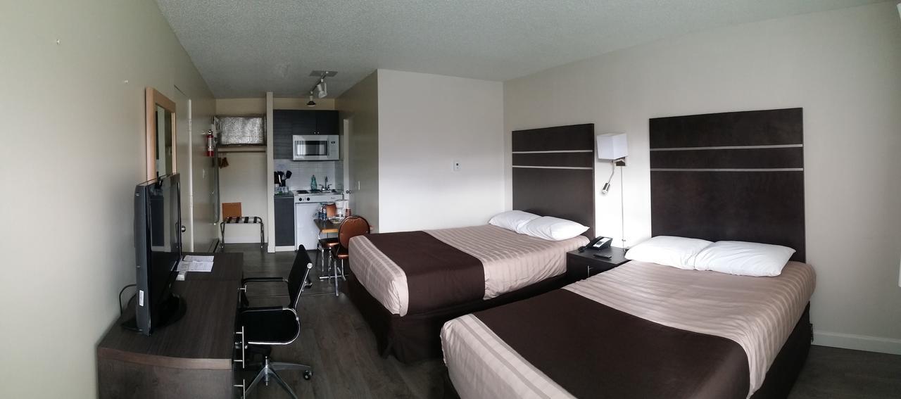 Bear Country Hotel 3*